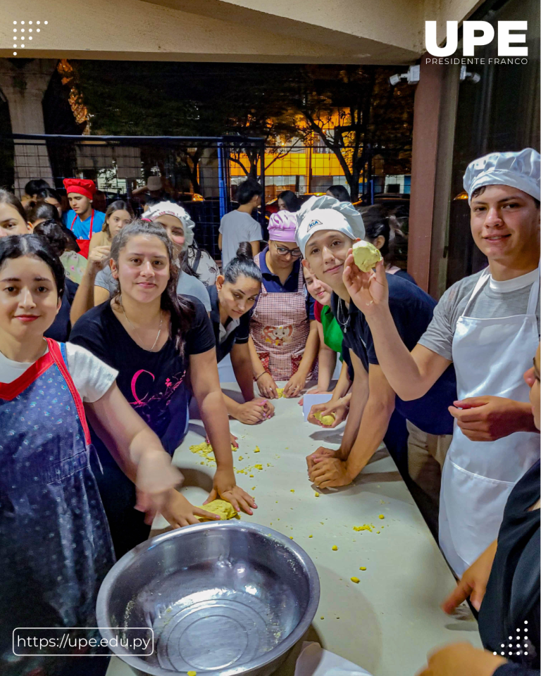 Tradicional Chipa Apo en la UPE: Compartiendo y Reanimando la Cultura